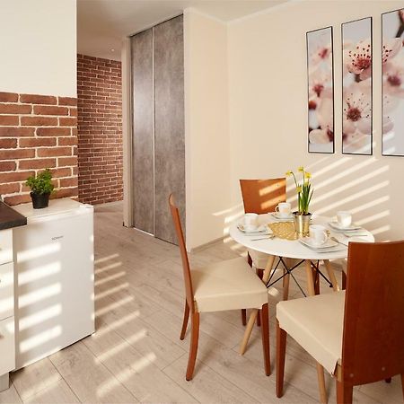 Apartament Winnica Centrum زيلونا غورا المظهر الخارجي الصورة