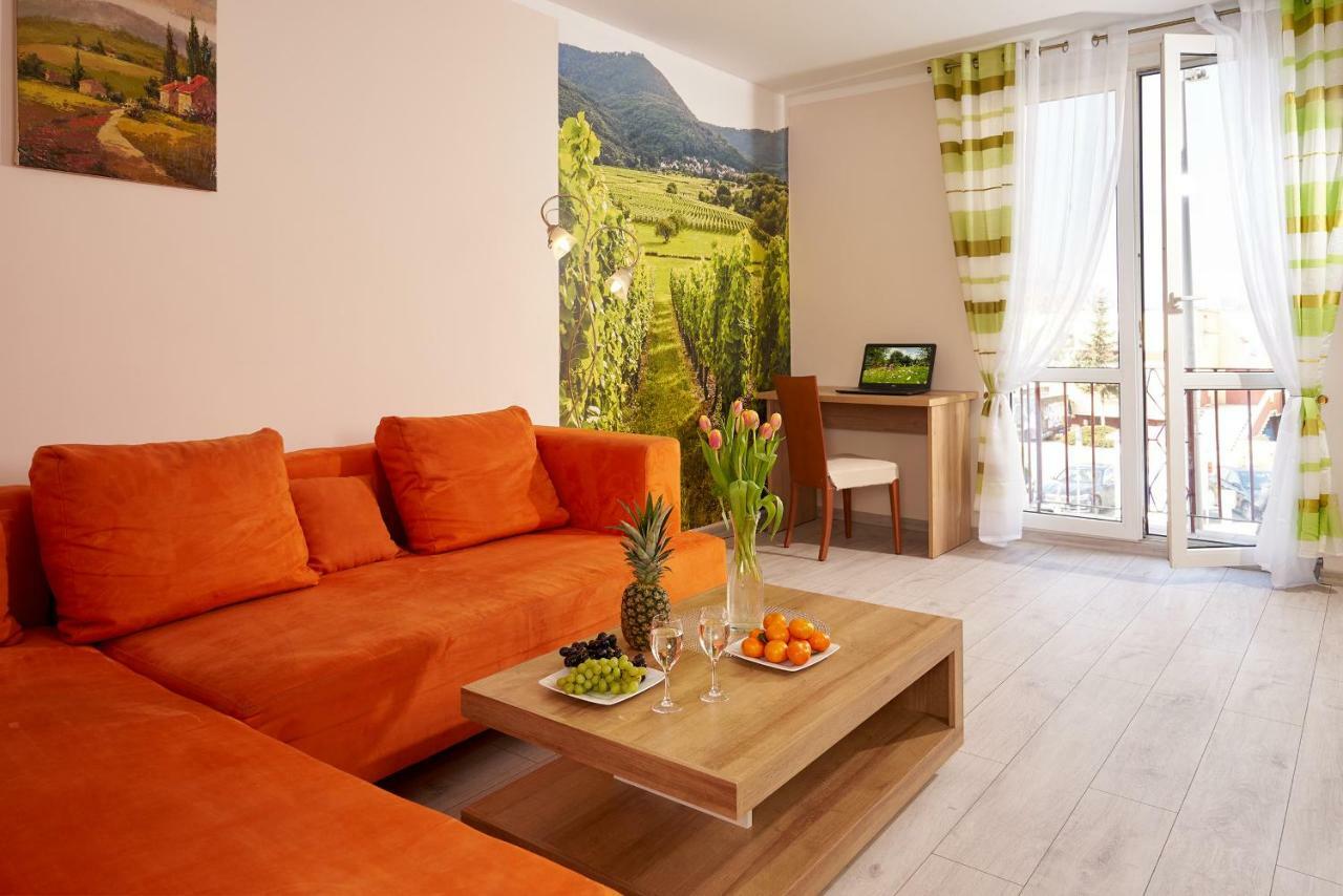 Apartament Winnica Centrum زيلونا غورا المظهر الخارجي الصورة